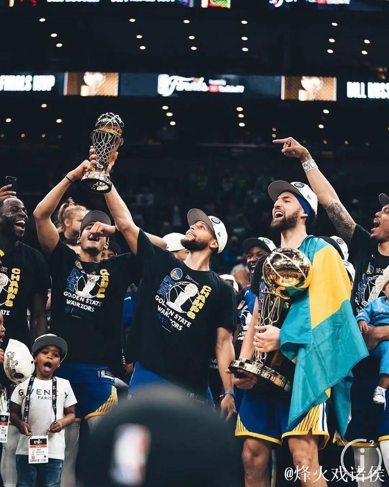 库里21分难挡亚历山大52分 勇士险胜雷霆豪取2连胜