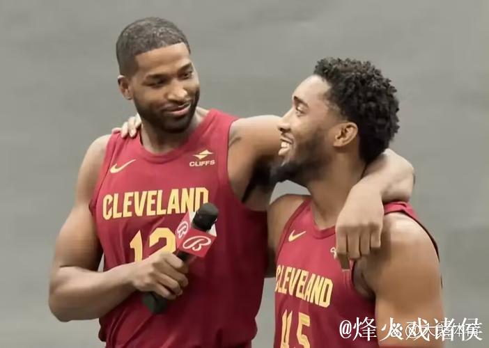 官方宣布:骑士与TT签下一年合同 上季场均3.3分+3.6板 官方宣布:骑士与TT签下一年合同 上季场均3.3分+3.6板